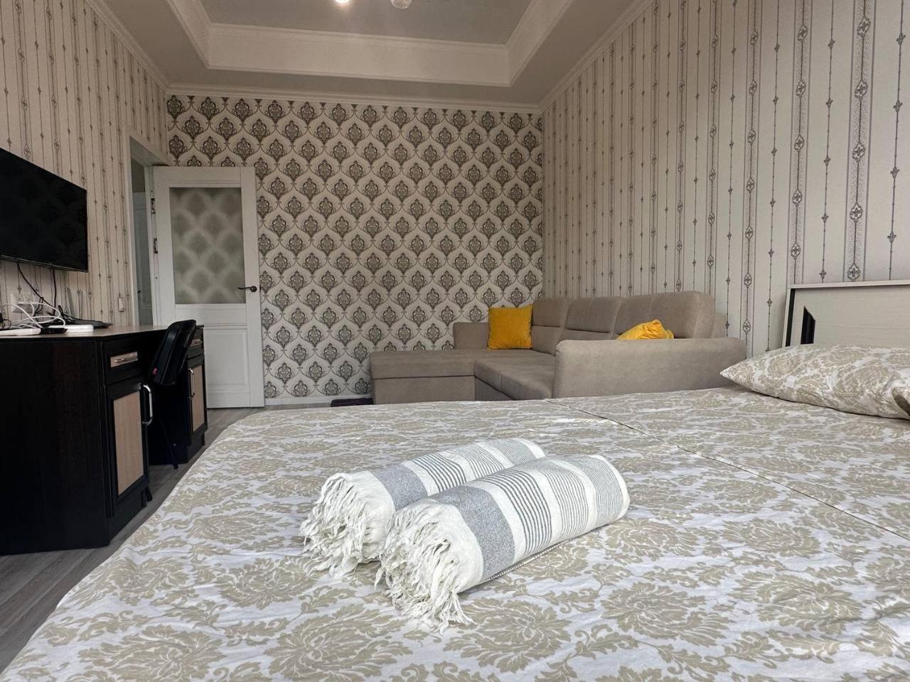 Apartments "Harmony" On Sydykova St 156А Bishkek Exterior foto